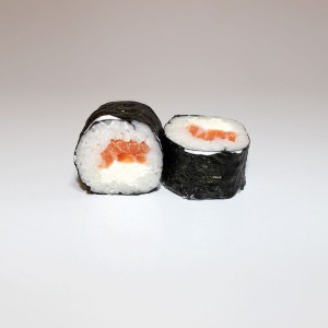 Maki salmón con queso